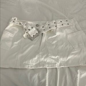 SHEIN White Mini Skirt with Belt